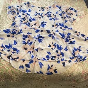 Torrid floral blouse